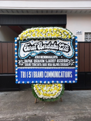Papan Bunga Duka di Lelewi